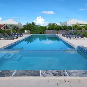 Resort Crawlbay, Newfield