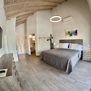 Hotel The Moxy, English Harbour